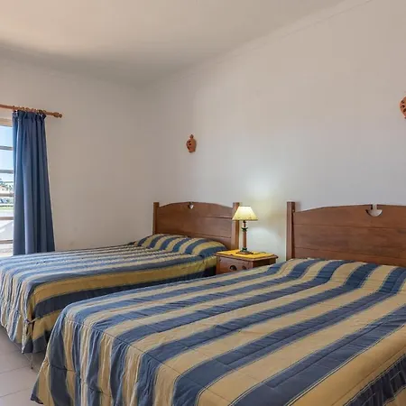 Vila Rona Coelha - Close To The Beach And Amenities - All Ensuite Bedrooms